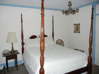 Wayside Inn Middletown Екстериор снимка